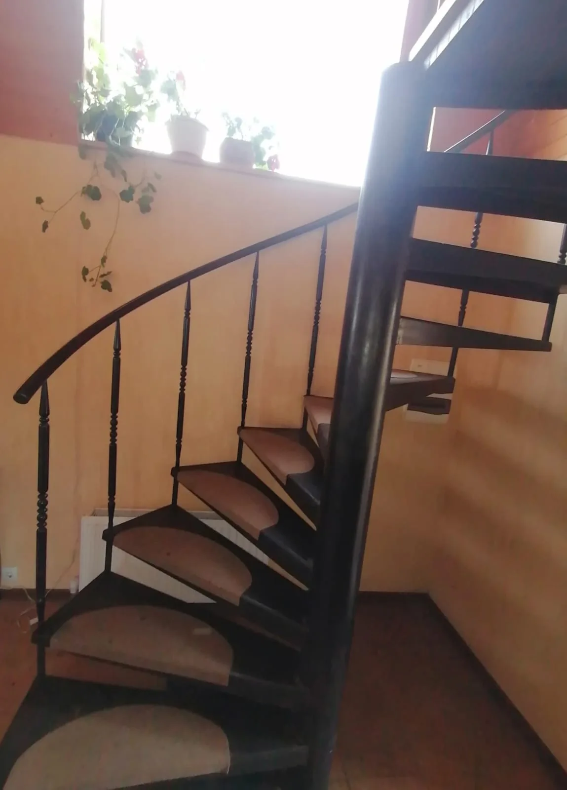 Metāla kāpņu projektēšana un montāža