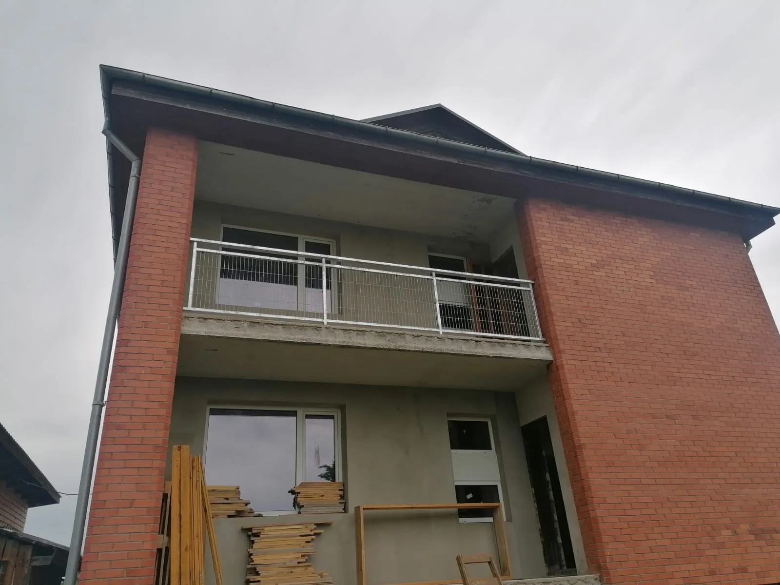 Trepju Un Balkonu Margas 15