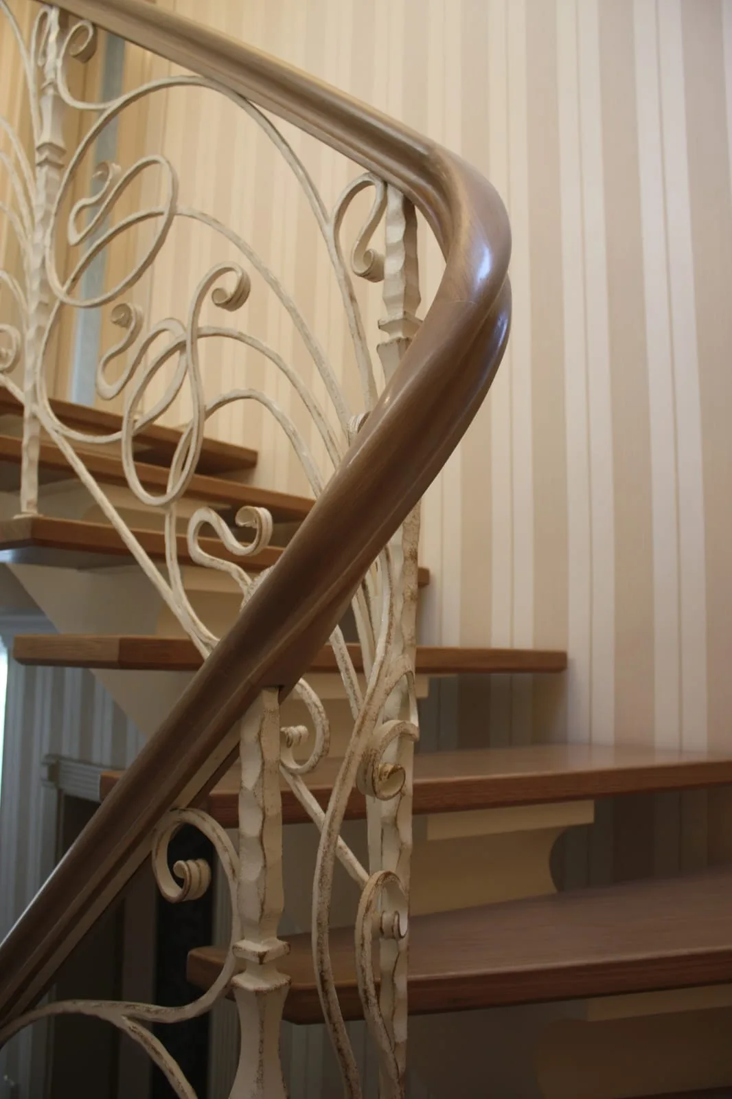 Trepju Un Balkonu Margas 53